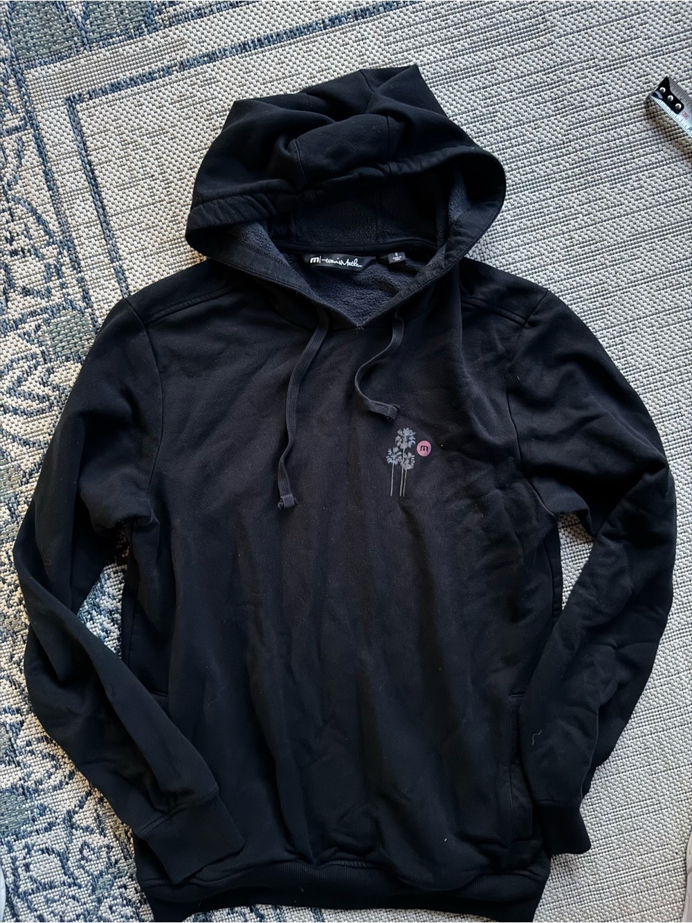 Travis Mathew Hoodie Mens Small Black Dinner and a Movie Golf Pullover